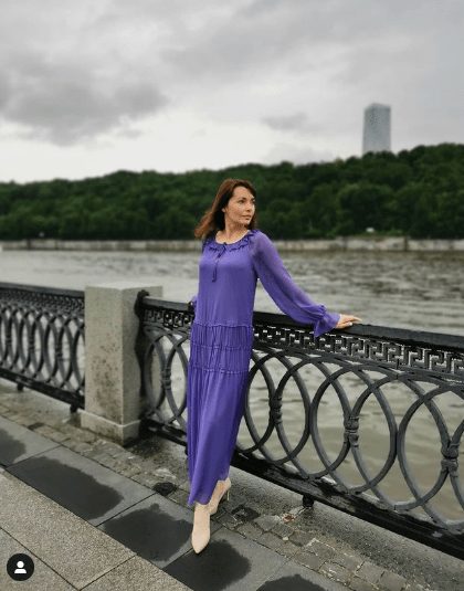 Мини шорты и заплывшая талия: 47-летняя Антонова решилась на смелую фотосъёмку