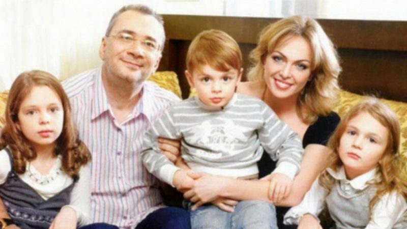 Фото повзрослевшего особенного сына Константина Меладзе и Яны Сумм