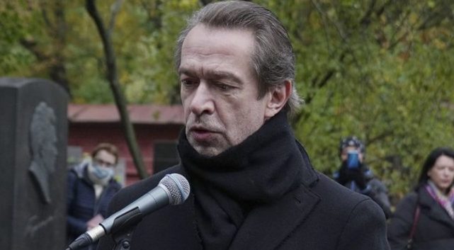«Заморожены все счета». Машкову и Безрукову запретили въезд в 19 стран