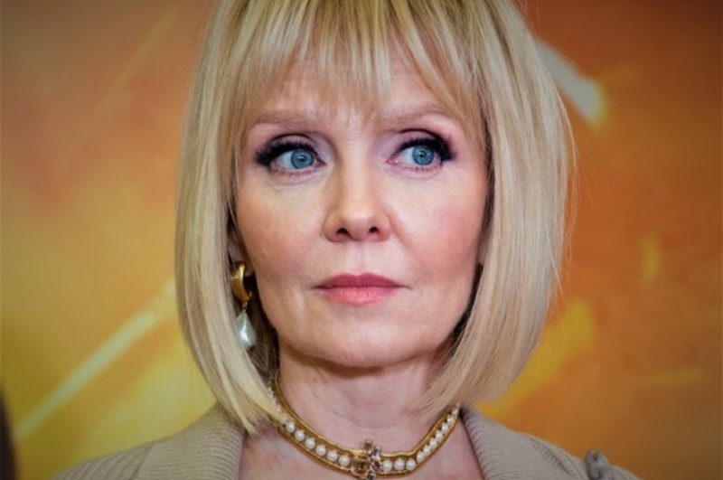 "В стране не до песен": Валерия заговорила об уходе со сцены, расстроив поклонников