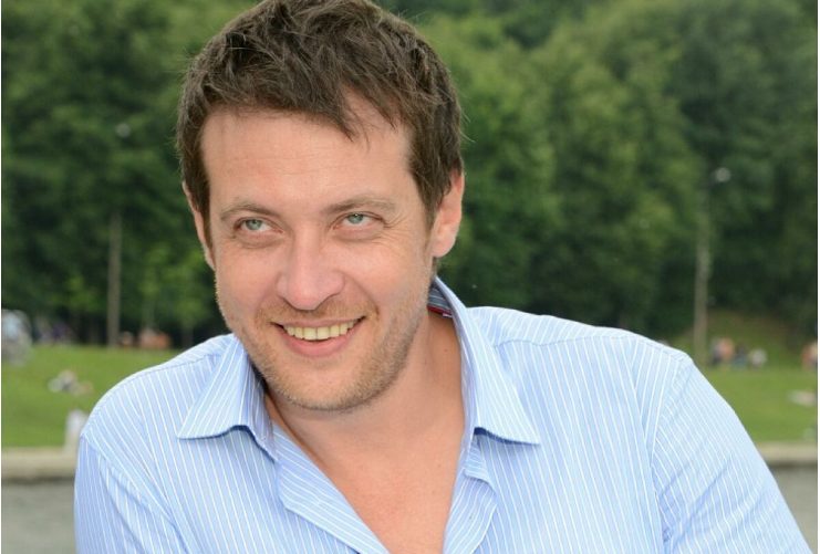 Что связывает актера с этой страной: популярный актер Кирилл Сафонов уехал в Израиль